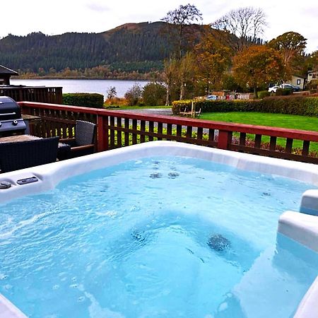 Lodge By The Lake - Lake District - Hot Tub Bassenthwaite Buitenkant foto