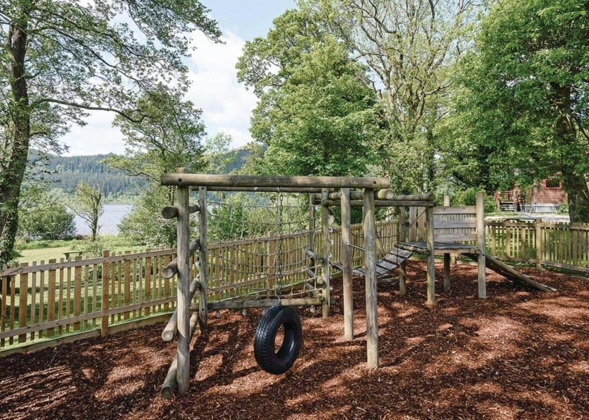 Lodge By The Lake - Lake District - Hot Tub Bassenthwaite Buitenkant foto