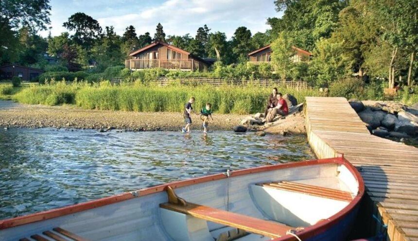 Lodge By The Lake - Lake District - Hot Tub Bassenthwaite Buitenkant foto